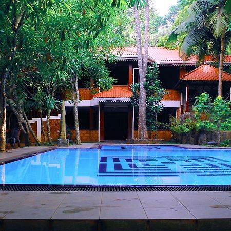 Hotel Araliya Villa Balapitiya Exteriör bild